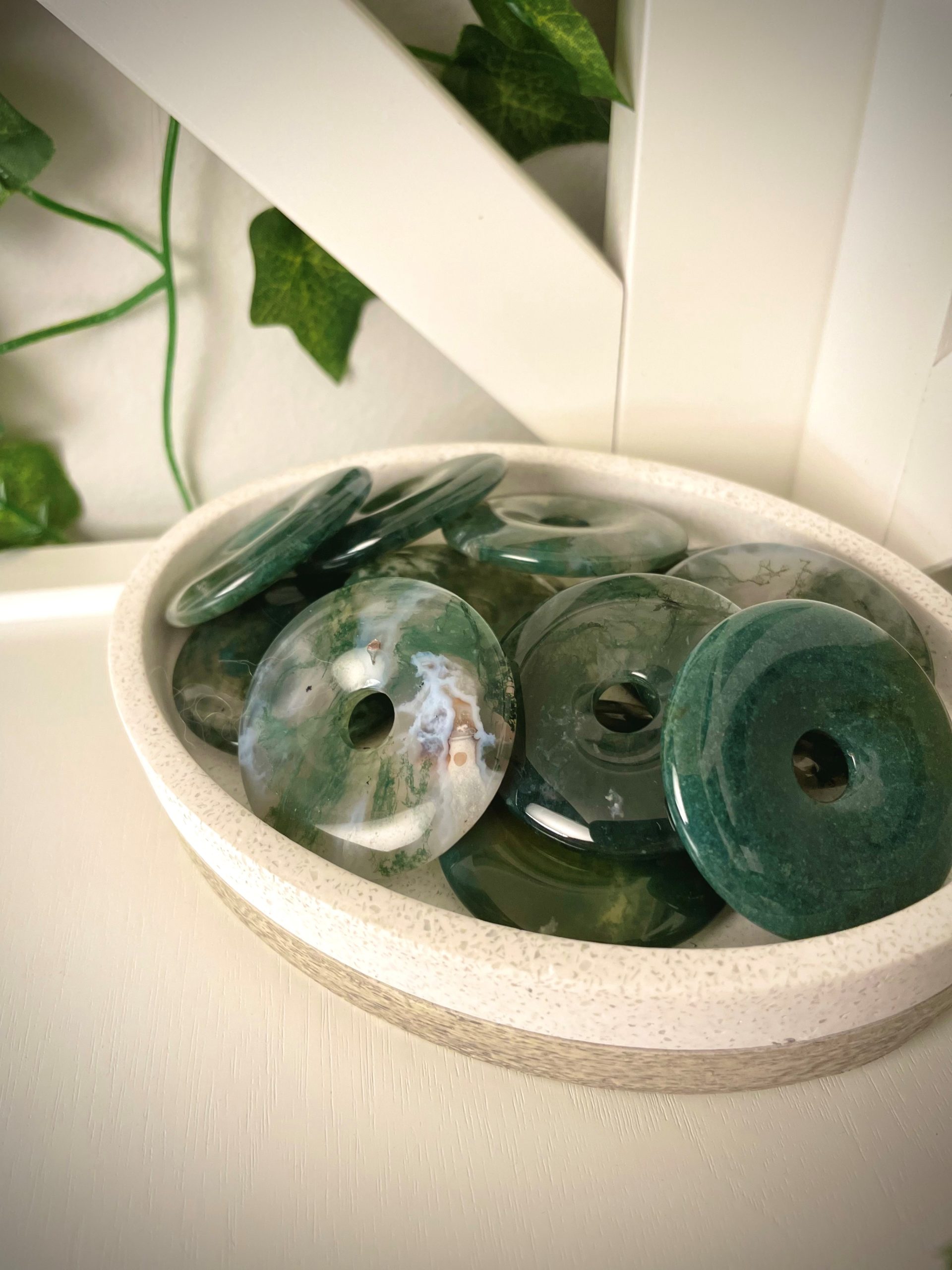 EE Scalar Charged Medallion Moss Agate - Image 2