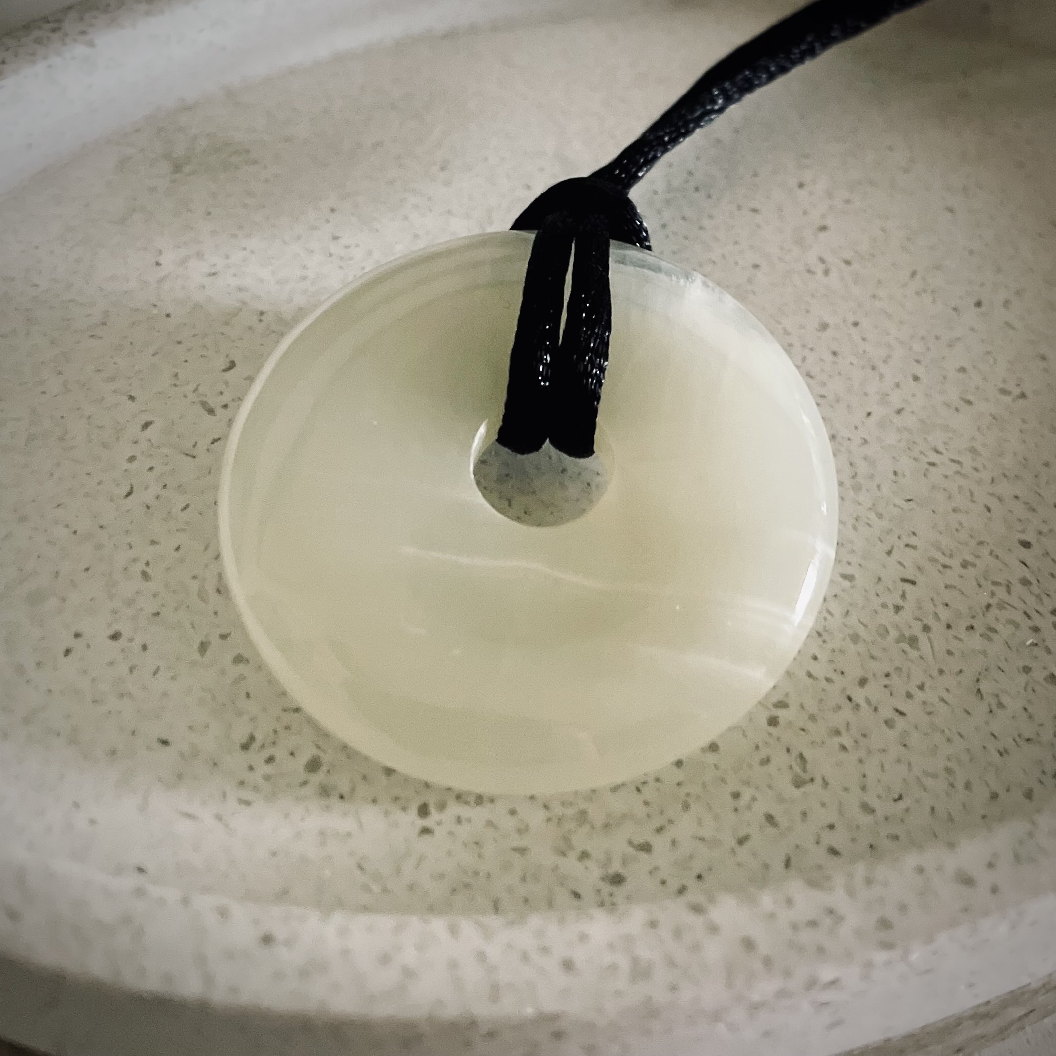 EE Scalar Charged Medallion Ivory Onyx - Image 2