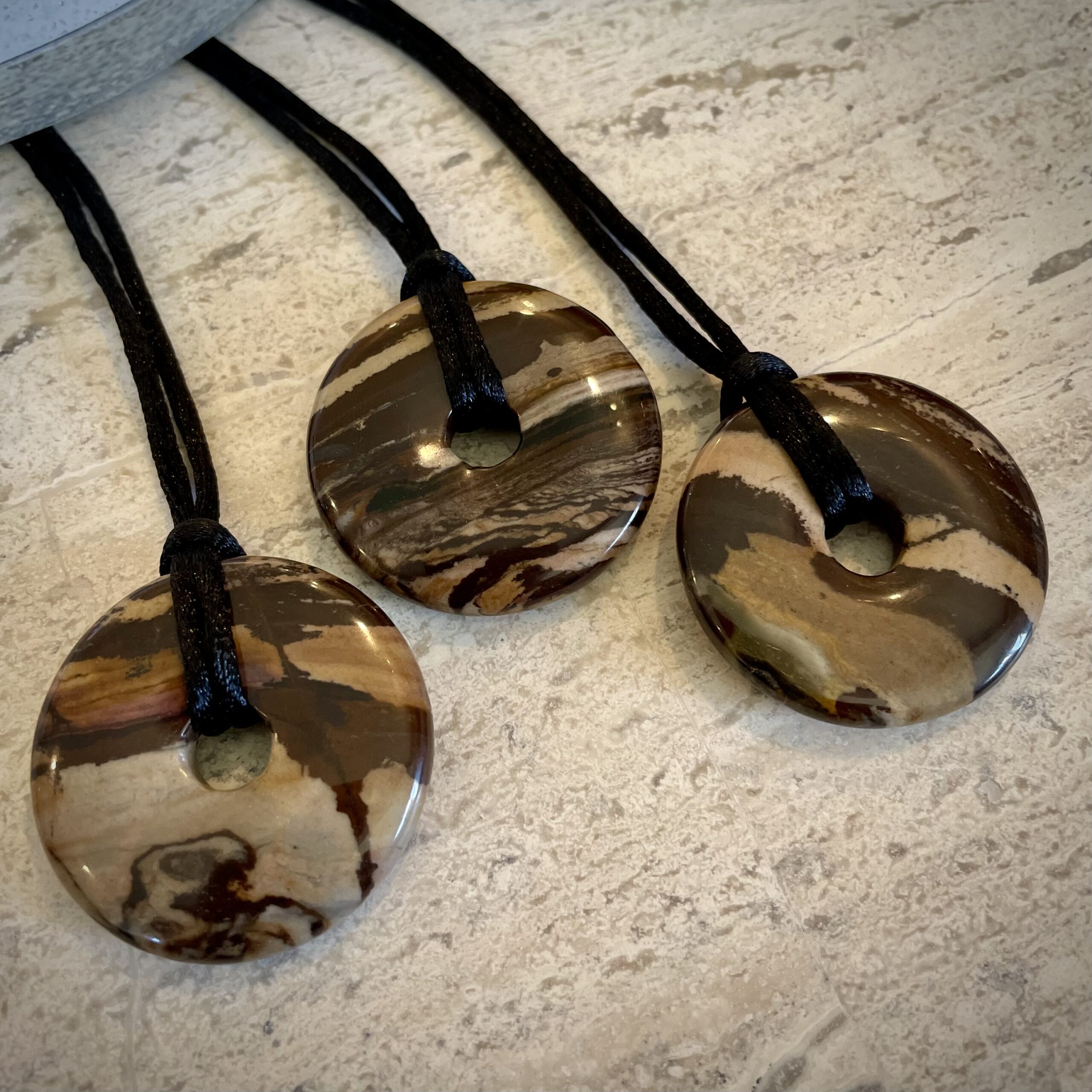 EE Scalar Charged Medallion Outback Jasper